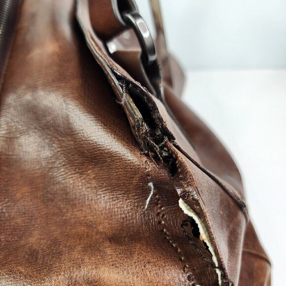 VTG Fossil Brand Brown Genuine leather distressed duffel Transit Carry on Flaw - Picture 14 of 14